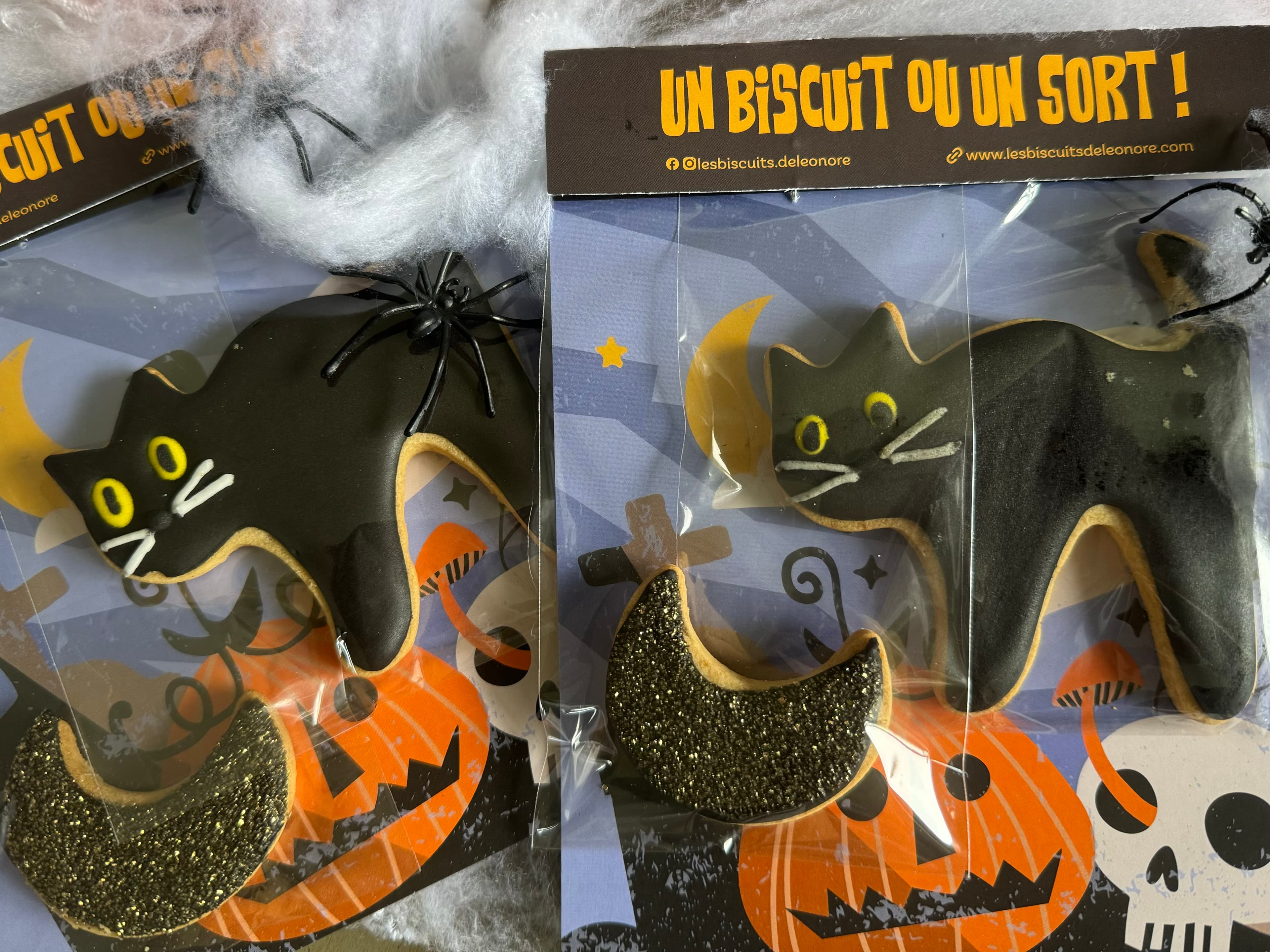 Biscuits halloween chat
