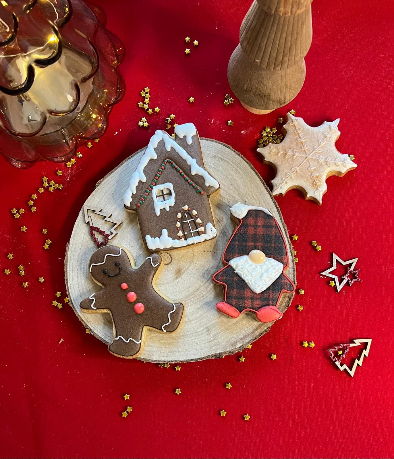 Biscuits noël pain d'épice, lutin noël, maison pain d'épice