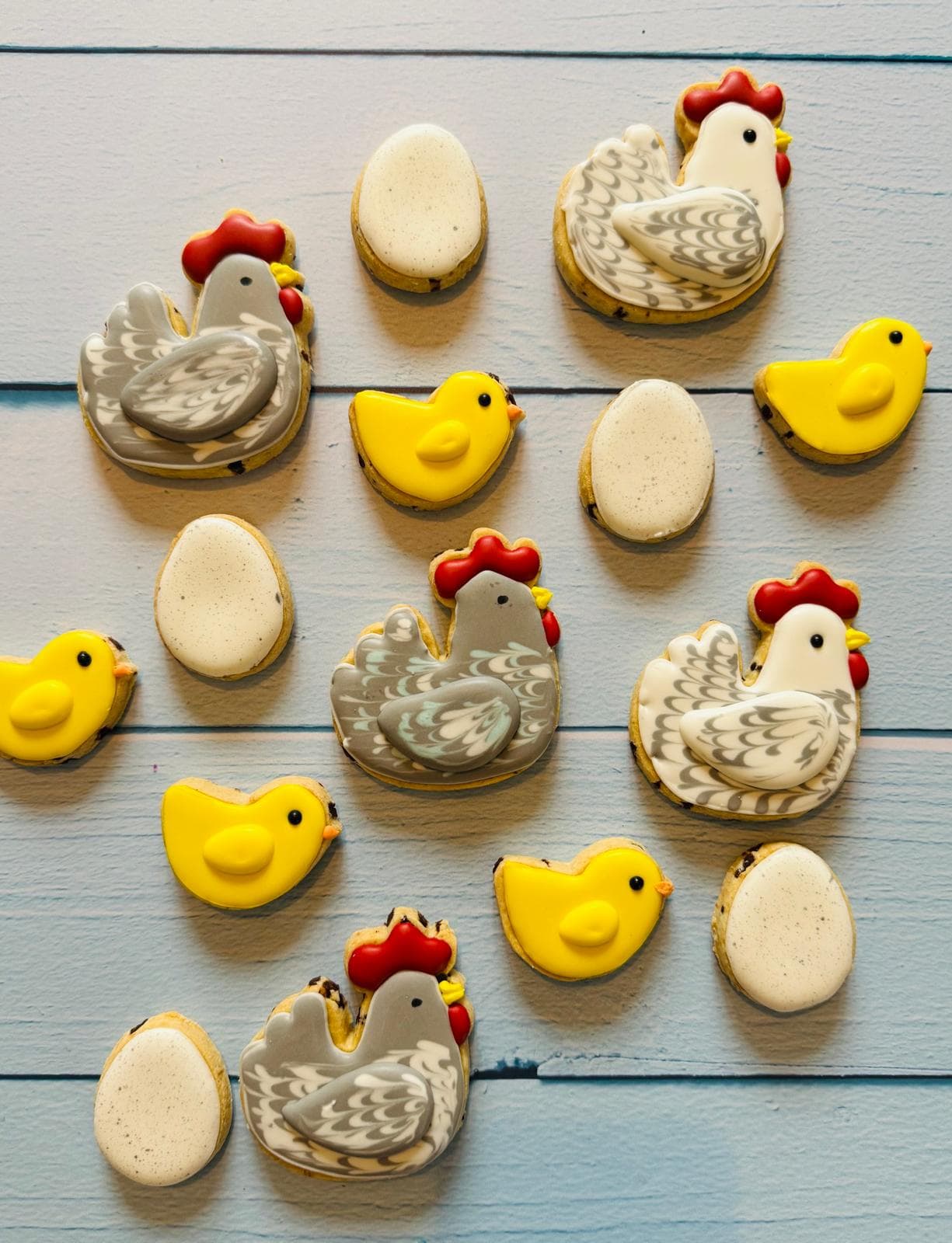 Biscuits poule, poussin et oeufs